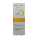 کرم ضد آفتاب بی رنگ پوست چرب و مختلط SPF50 بایو اسکین | Bio Skin Sunscreen Cream SPF50 For Oily Skin